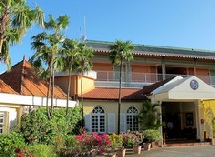 Hotel Bakoua